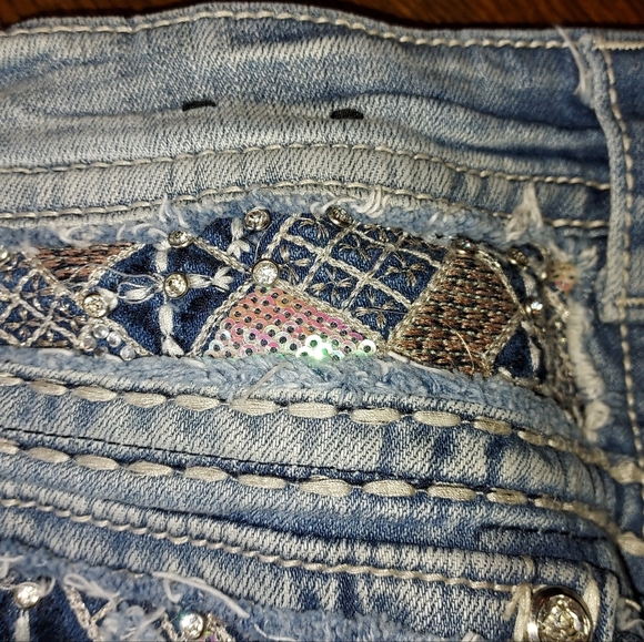 Miss Me Light Wash Cuffed Capri JE5831P5 Jeans Pre-owned - Picture 9 of 16